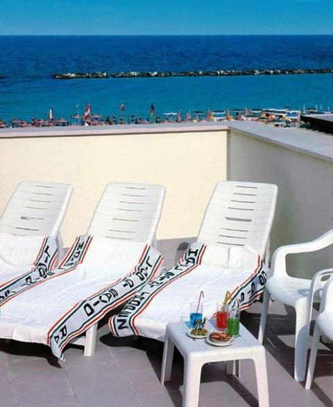 Hotel Saint Tropez Spa & Restaurant Lido Di Savio Exterior photo