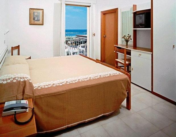 Hotel Saint Tropez Spa & Restaurant Lido Di Savio Room photo